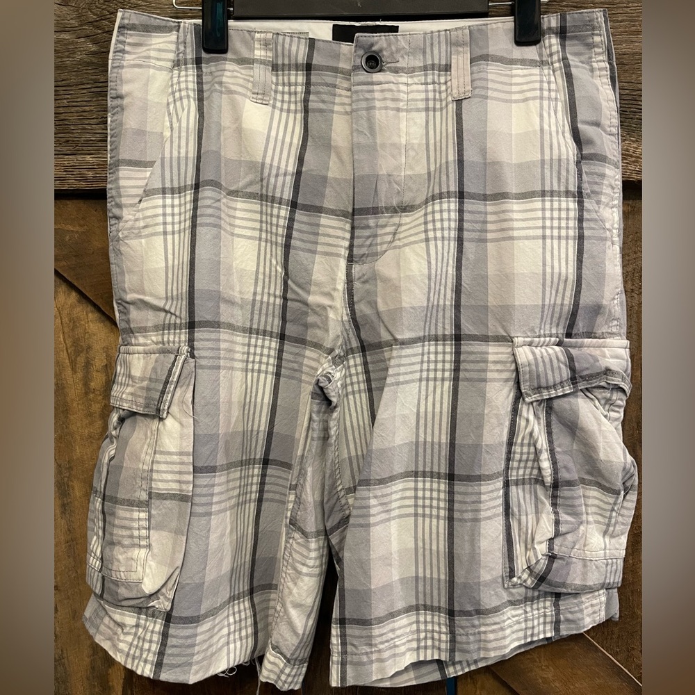 Hurley cargo shorts size 31